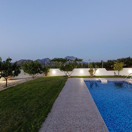Marina Villa, A Nature Inspiring Retreat Perama  外观 照片